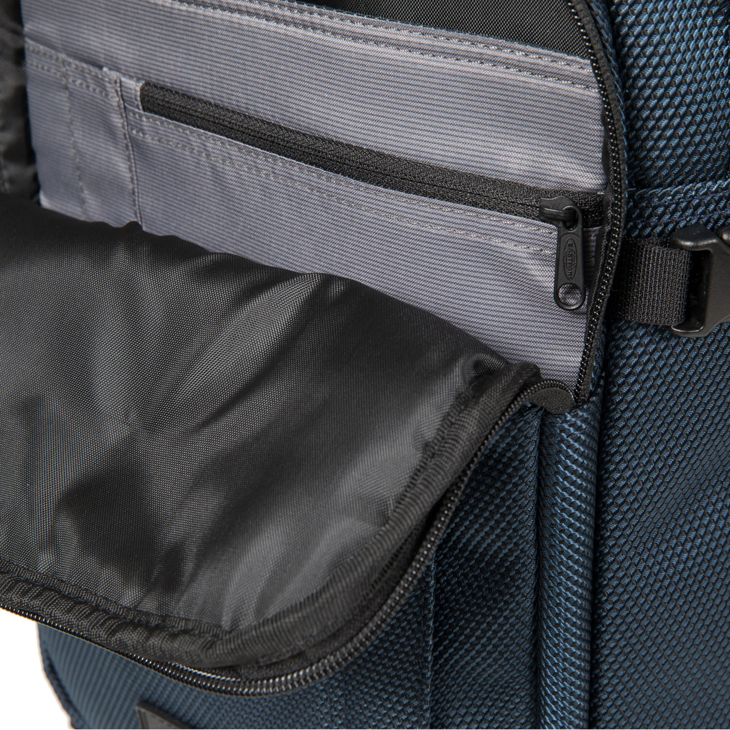 Eastpak Tecum Rucksack L mit 15" Laptopfach CNNCT Navy