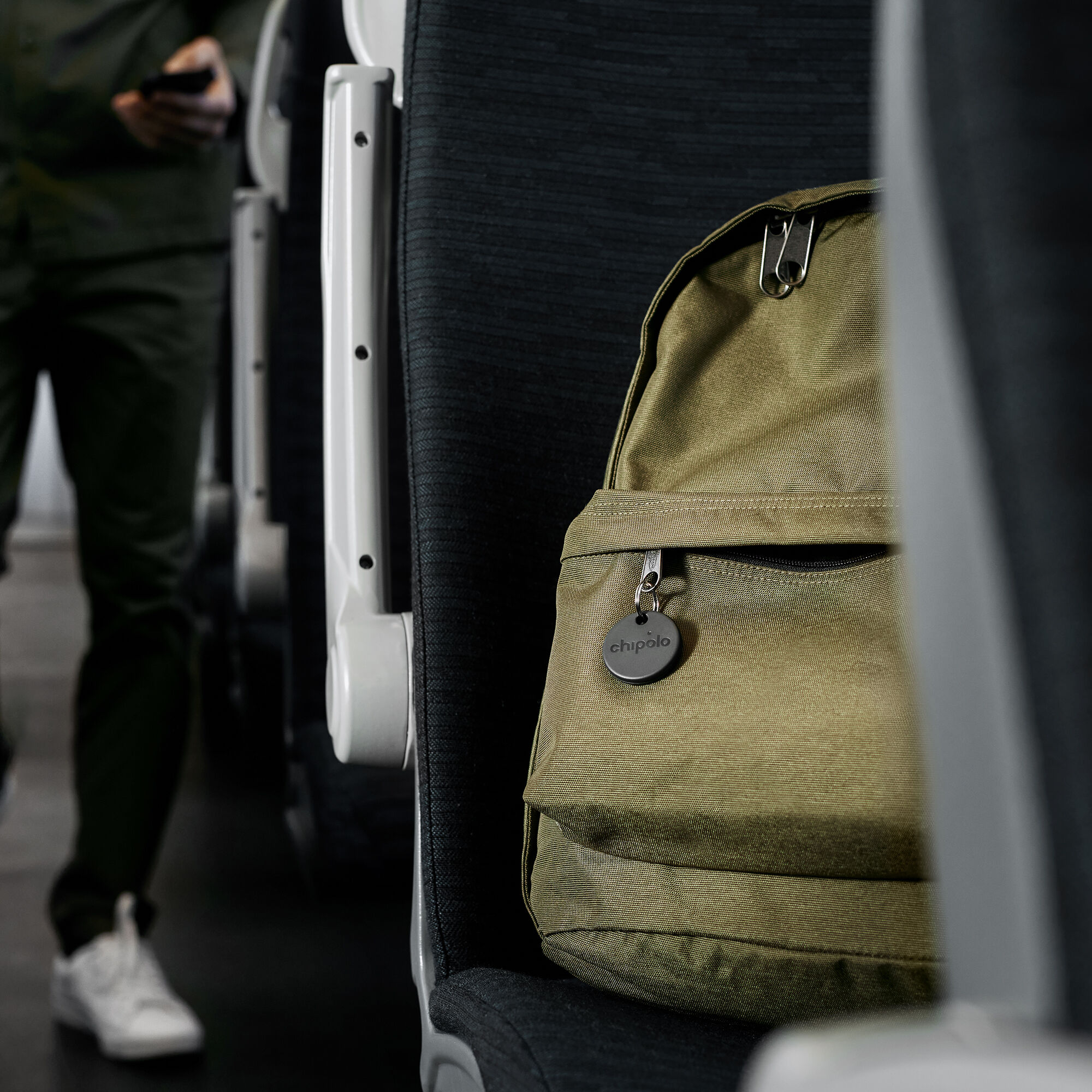 Chipolo ONE Spot - Gegenstandsfinder, der mit der Apple “Wo ist” App funktioniert Almost black