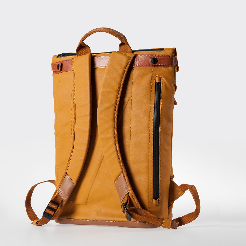 aunts & uncles Japan Osaka Rolltop Rucksack mit 15" Notebookfach butterscotch