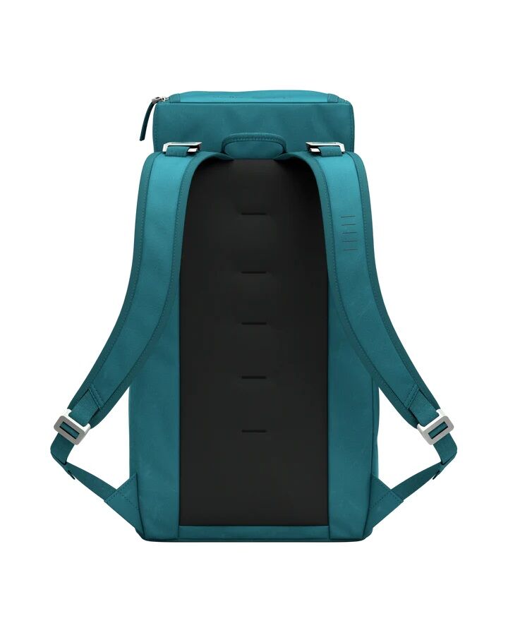 D_b_ Hugger Backpack 25L Midnight Teal