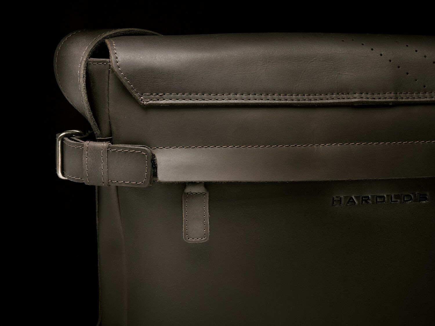 Harold's Maximum Limit Kuriertasche Quer Braun