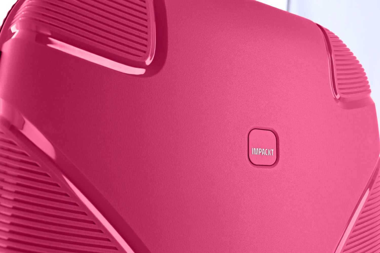 IMPACKT IP1 Koffer M, 4-Rollen Flora pink