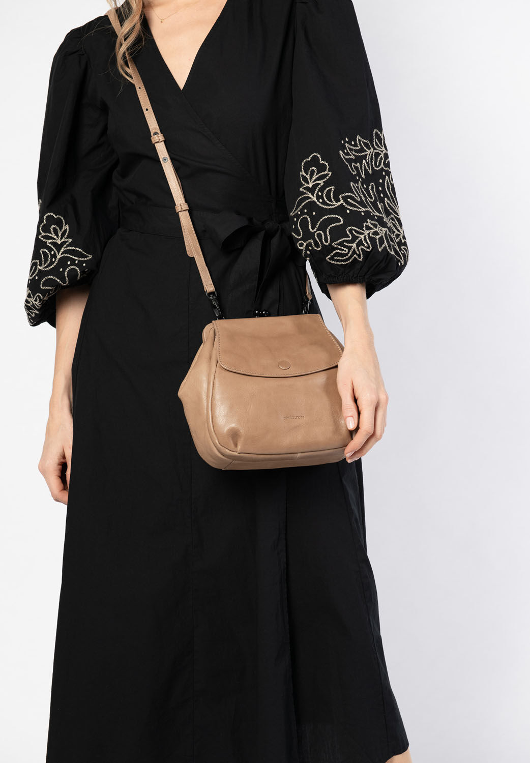 aunts & uncles Grandma's Luxury Club Mrs. Cake Pop timeless taupe aunts & uncles Grandma's Luxury Club Mrs. Cake Pop timeless taupe