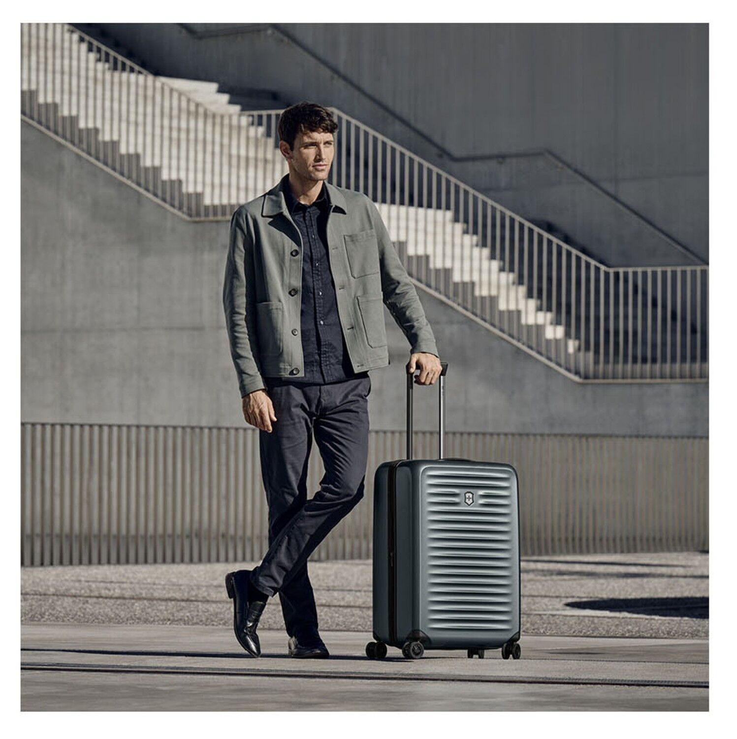 Victorinox Airox Advanced Medium Case erweiterbar Storm Victorinox Airox Advanced Medium Case erweiterbar Storm