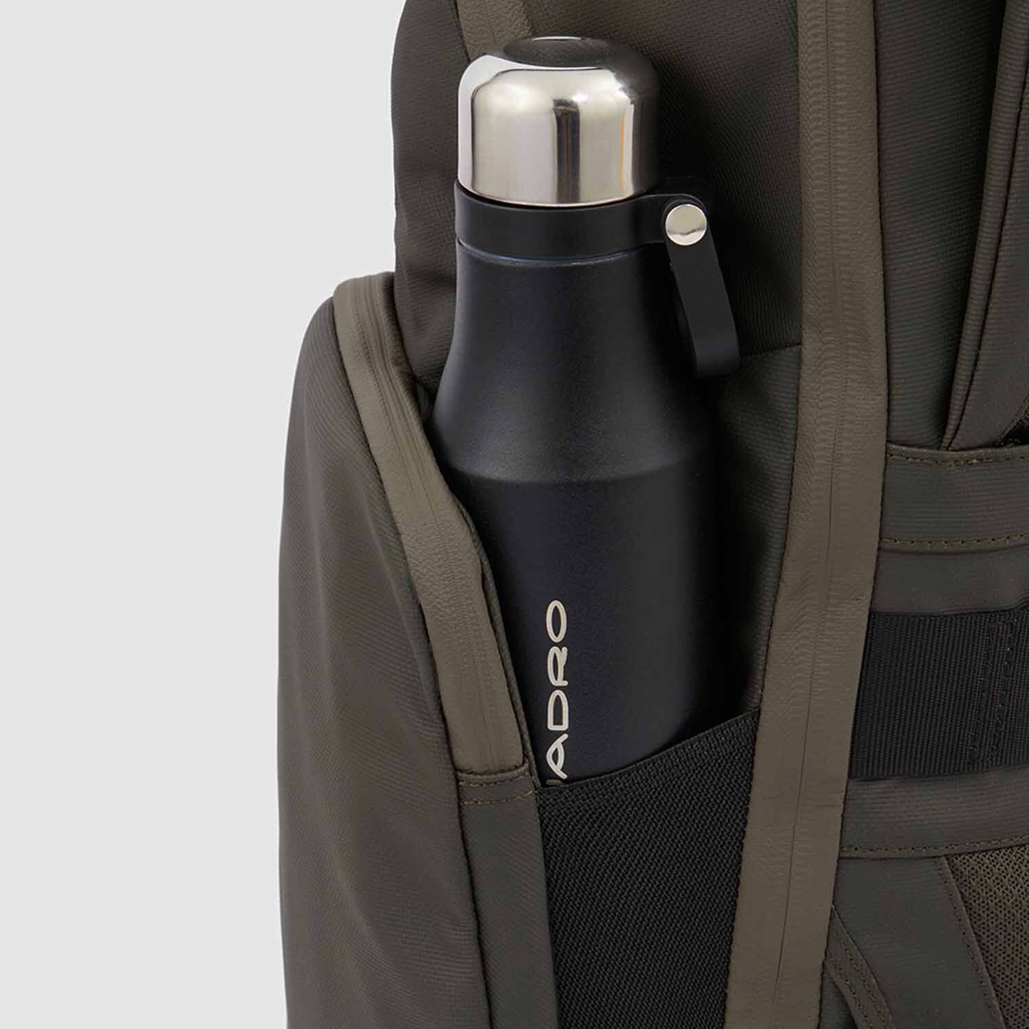 Piquadro Hìdor LED Laptop-Rucksack mit 15,6" Laptopfach und wasserdichter Tasche Blau