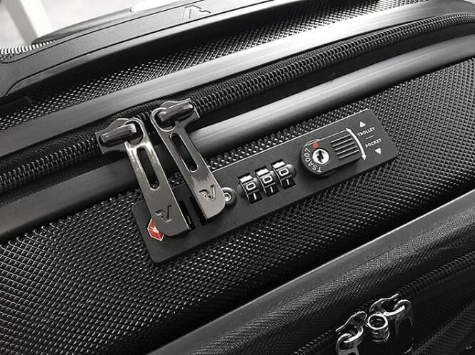 Roncato Double Premium Cabin Trolley 4R Black Roncato Double Premium Cabin Trolley 4R Black