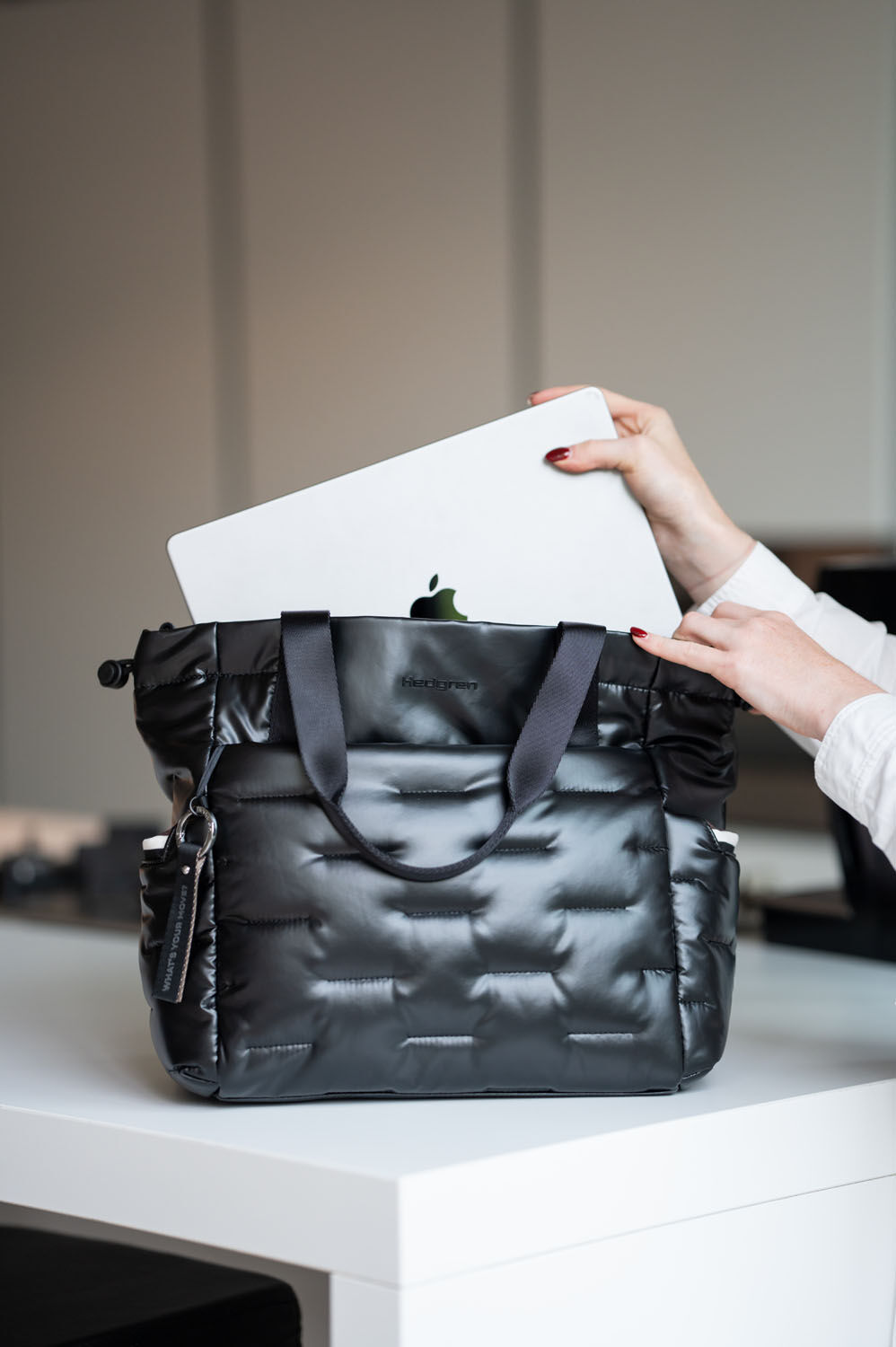 Hedgren Cocoon PUFFER Totebag Black Hedgren Cocoon PUFFER Totebag Black