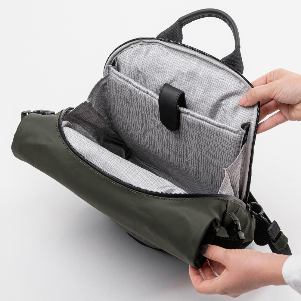 aunts & uncles Japan Nishi Tokio Rolltop Rucksack für 13" Notebookfach forest night aunts & uncles Japan Nishi Tokio Rolltop Rucksack für 13" Notebookfach forest night