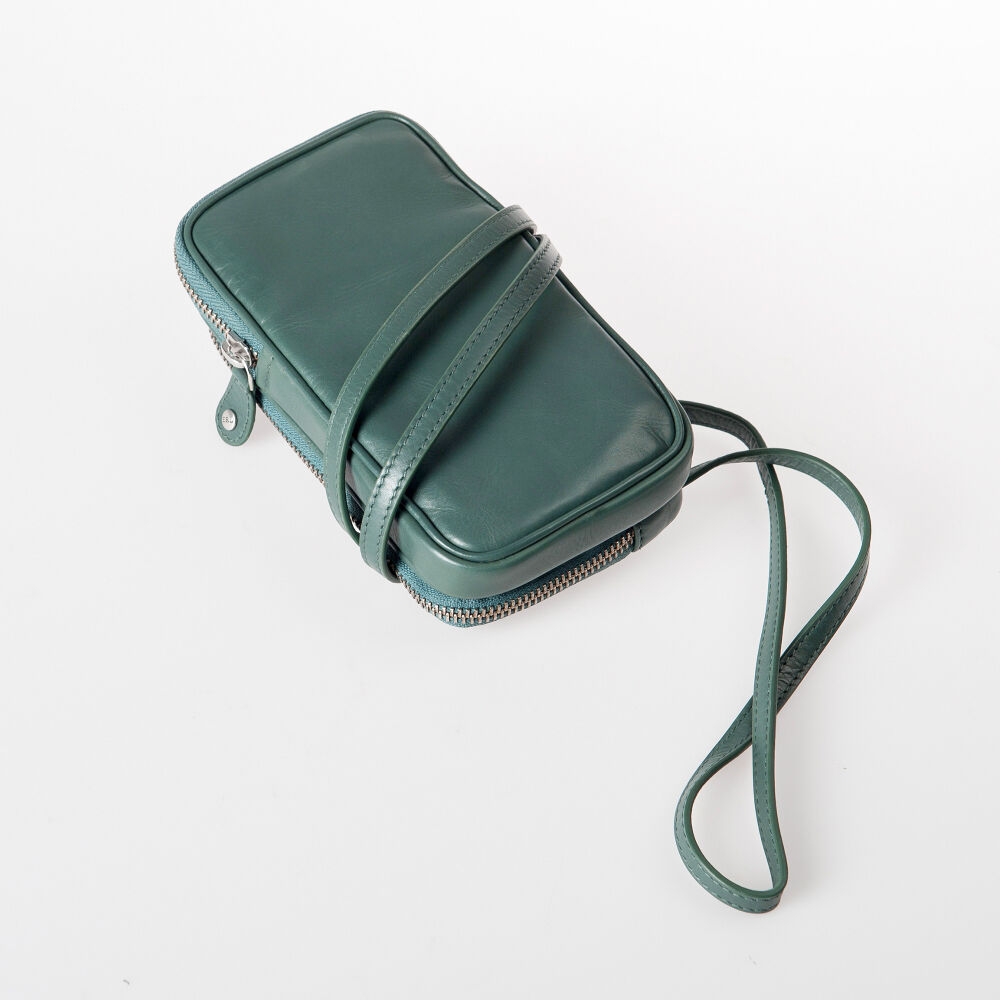 aunts & uncles Jamie´s Orchard Prune Phone bag dark jade