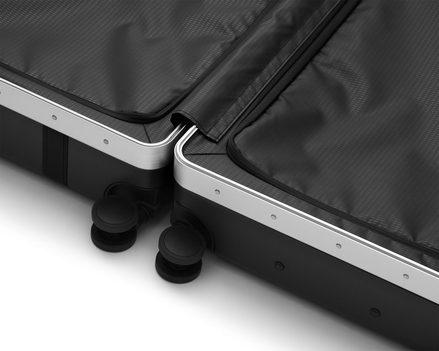 D_b_ Ramverk Pro Check-in Luggage Medium mit Aluminiumrahmen Black Out