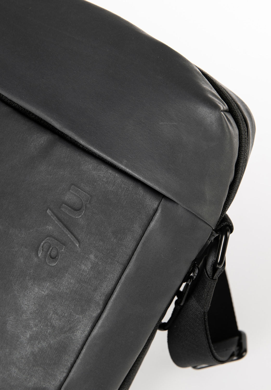 aunts & uncles Japan RE Oyabe Umhängetasche volcanic ash