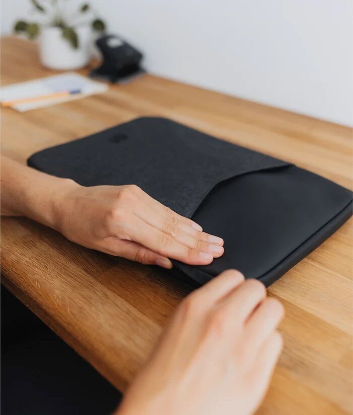 onemate Zubehör Laptop Sleeve Shield 16" schwarz onemate Zubehör Laptop Sleeve Shield 16" schwarz