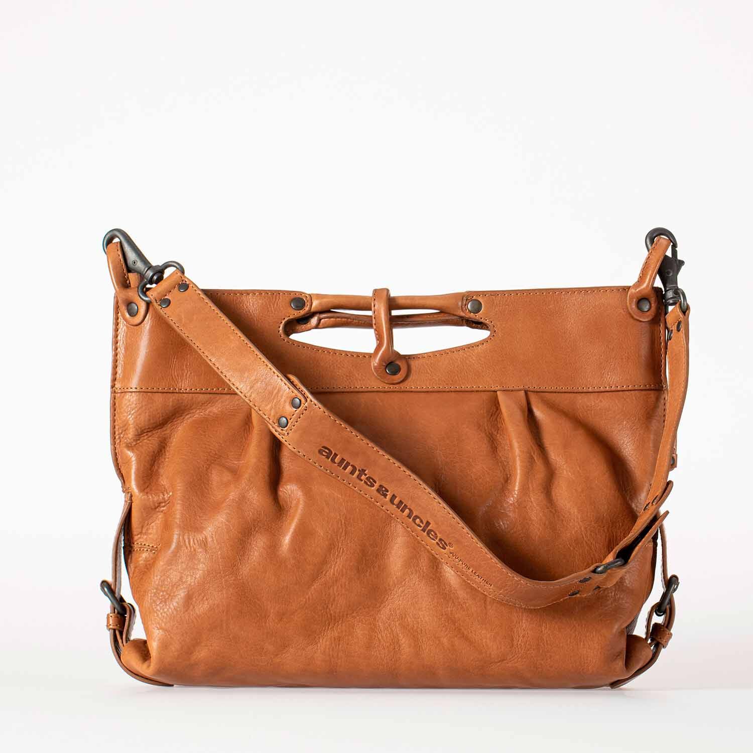 aunts & uncles Grandma's Luxury Club Mrs. Muffin Umhängetasche caramel