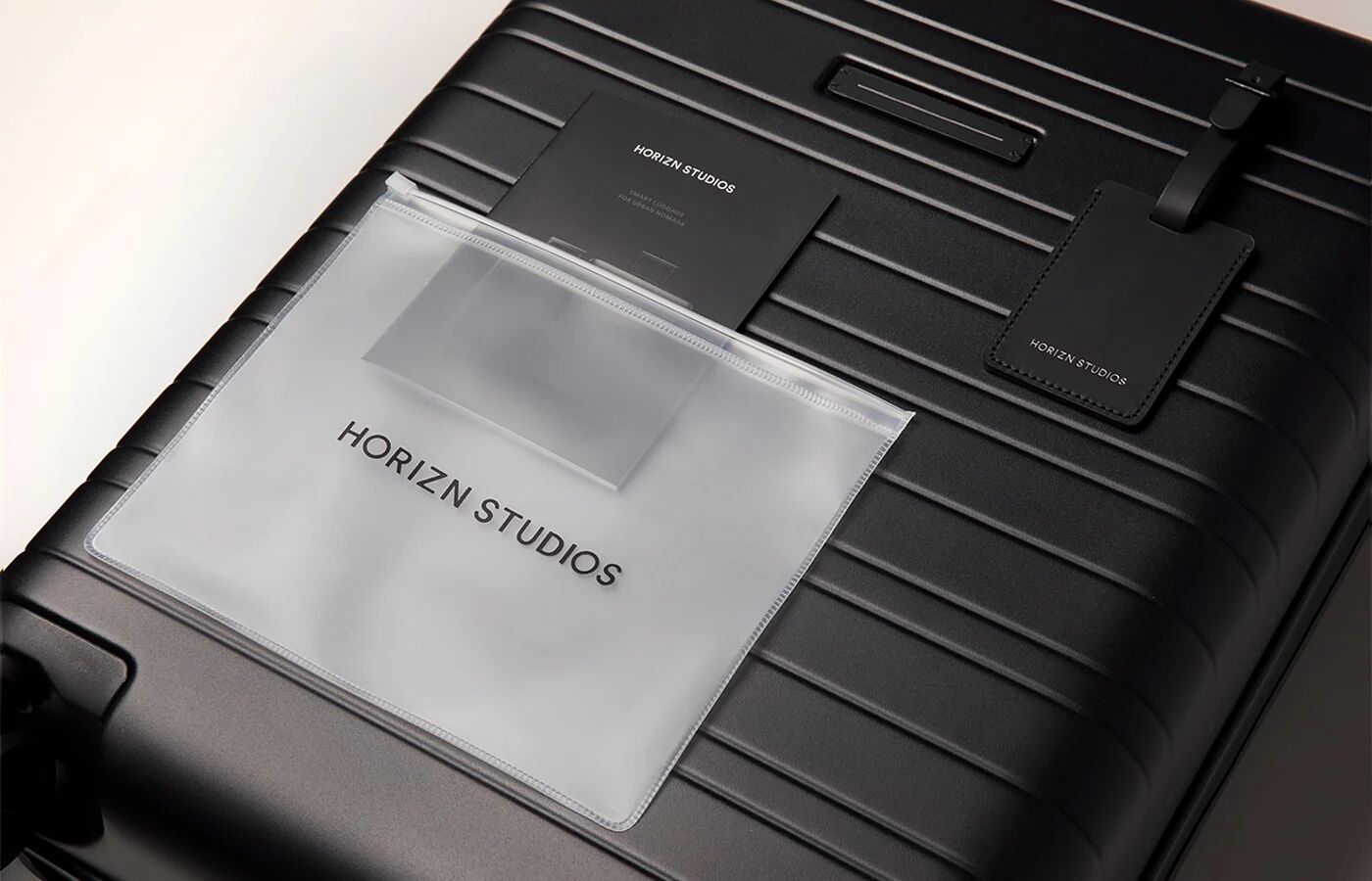 Horizn Studios Essential H7 Check-In Reisekoffer 98L Glossy Graphite