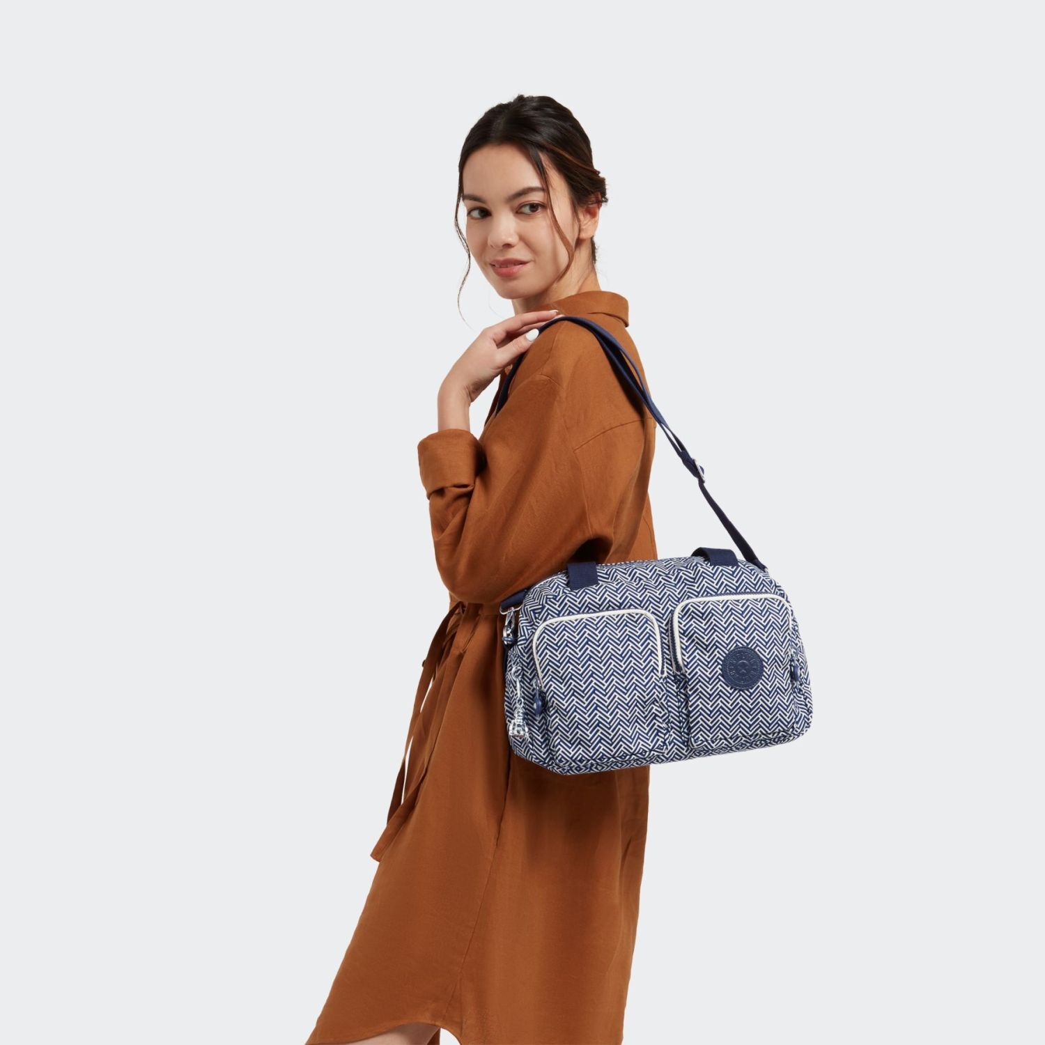 Kipling COOL DEFEA Mittelgroße Umhängetasche Urban Chevron