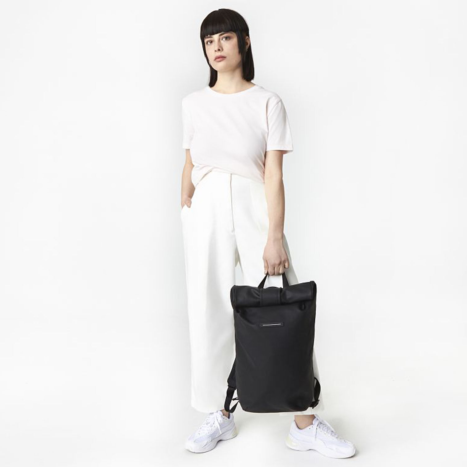Horizn Studios SoFo Rolltop Backpack erweiterbar All Black