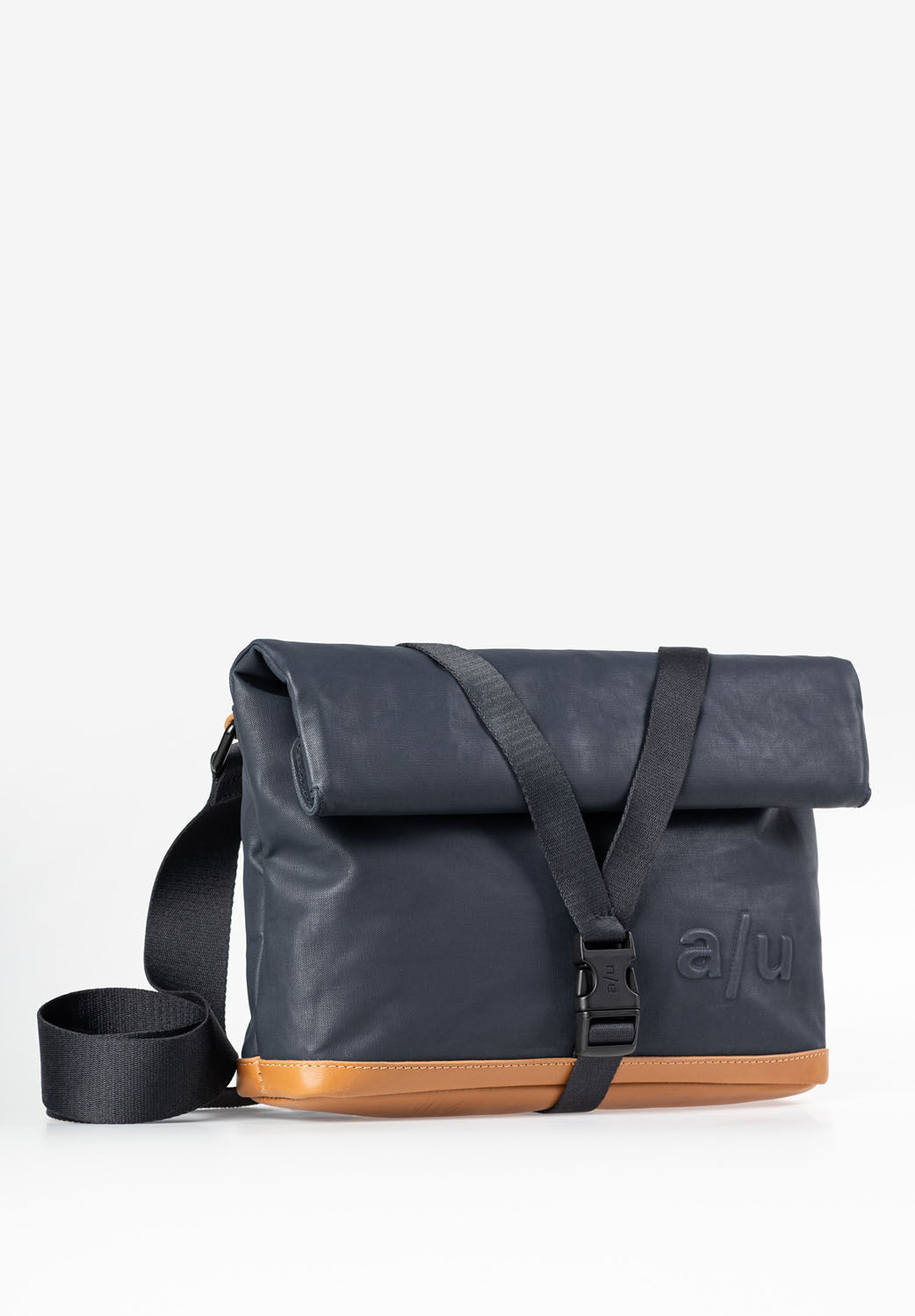 aunts & uncles Japan Yao Rolltop-Umhängetasche night blue aunts & uncles Japan Yao Rolltop-Umhängetasche night blue