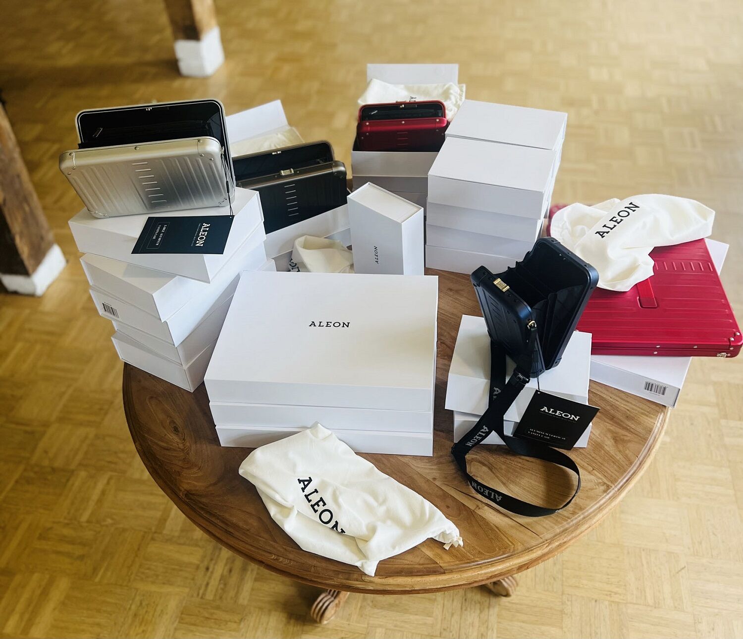 Aleon Lifestyle Vanity Case 7,5", Querformat Silber