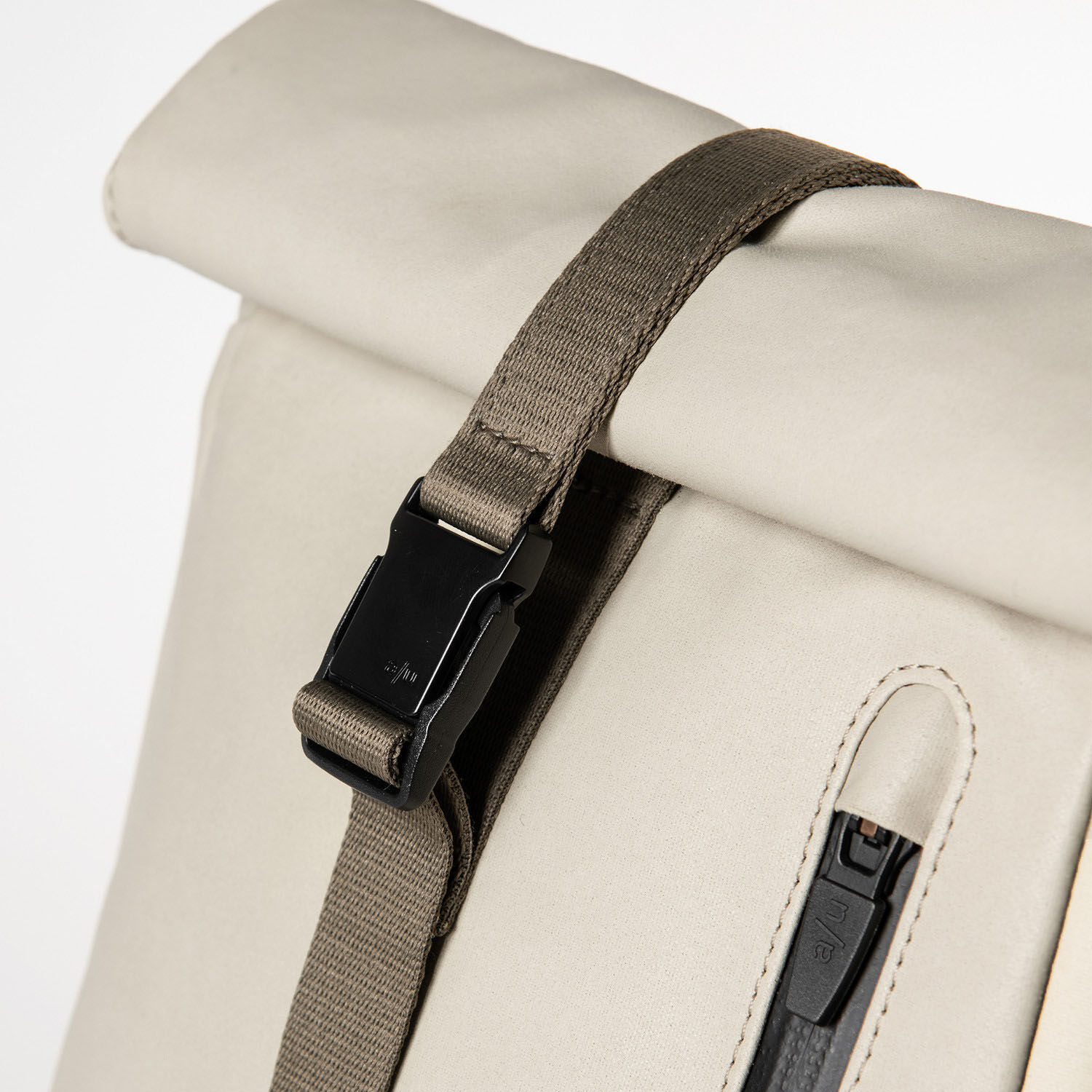 aunts & uncles Japan RE Kuji Rolltoptasche Dust