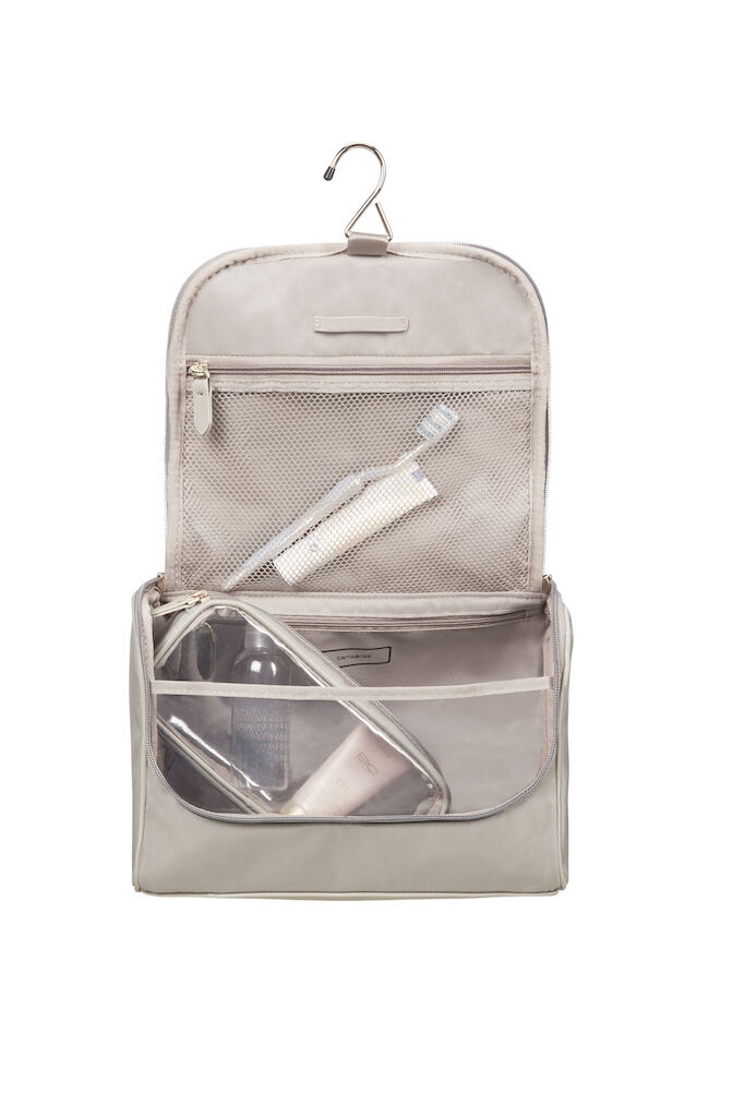 Samsonite Karissa Cosmetic Cases Hanging Toilet Kit Formula Red