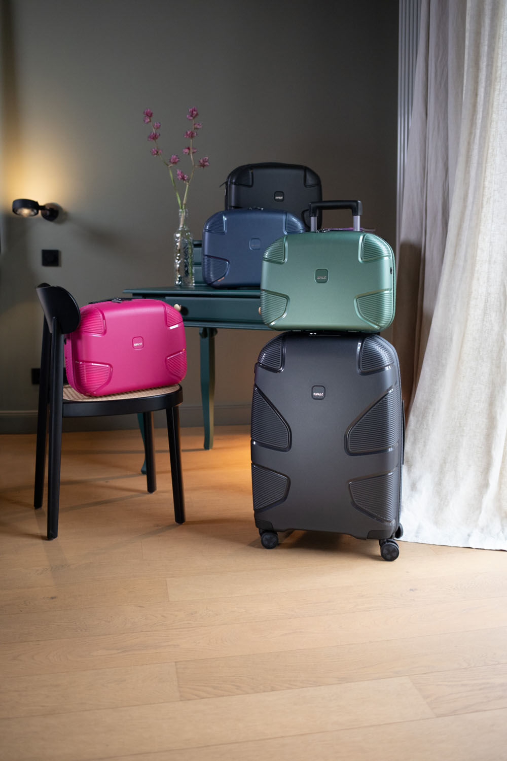 IMPACKT IP1 Koffer L, 4-Rollen IMPACKT IP1 Koffer L, 4-Rollen