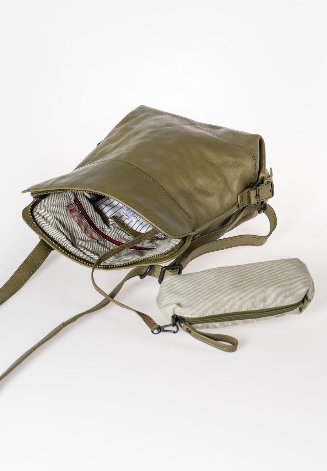 aunts & uncles Grandma's Luxury Club Mrs. Crumble Cookie multifunktional: Rucksack/Umhängetasche olive branch aunts & uncles Grandma's Luxury Club Mrs. Crumble Cookie multifunktional: Rucksack/Umhängetasche olive branch