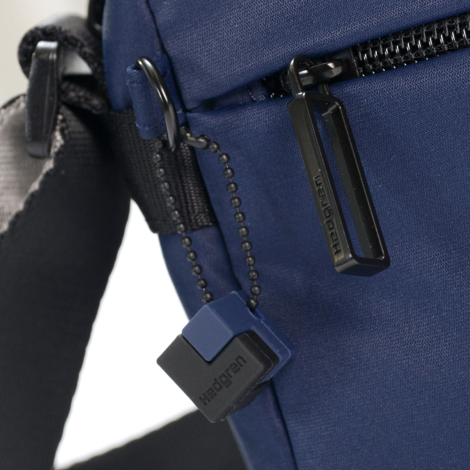 Hedgren Nova NEUTRON Kleine Crossover-Tasche Halo Blue