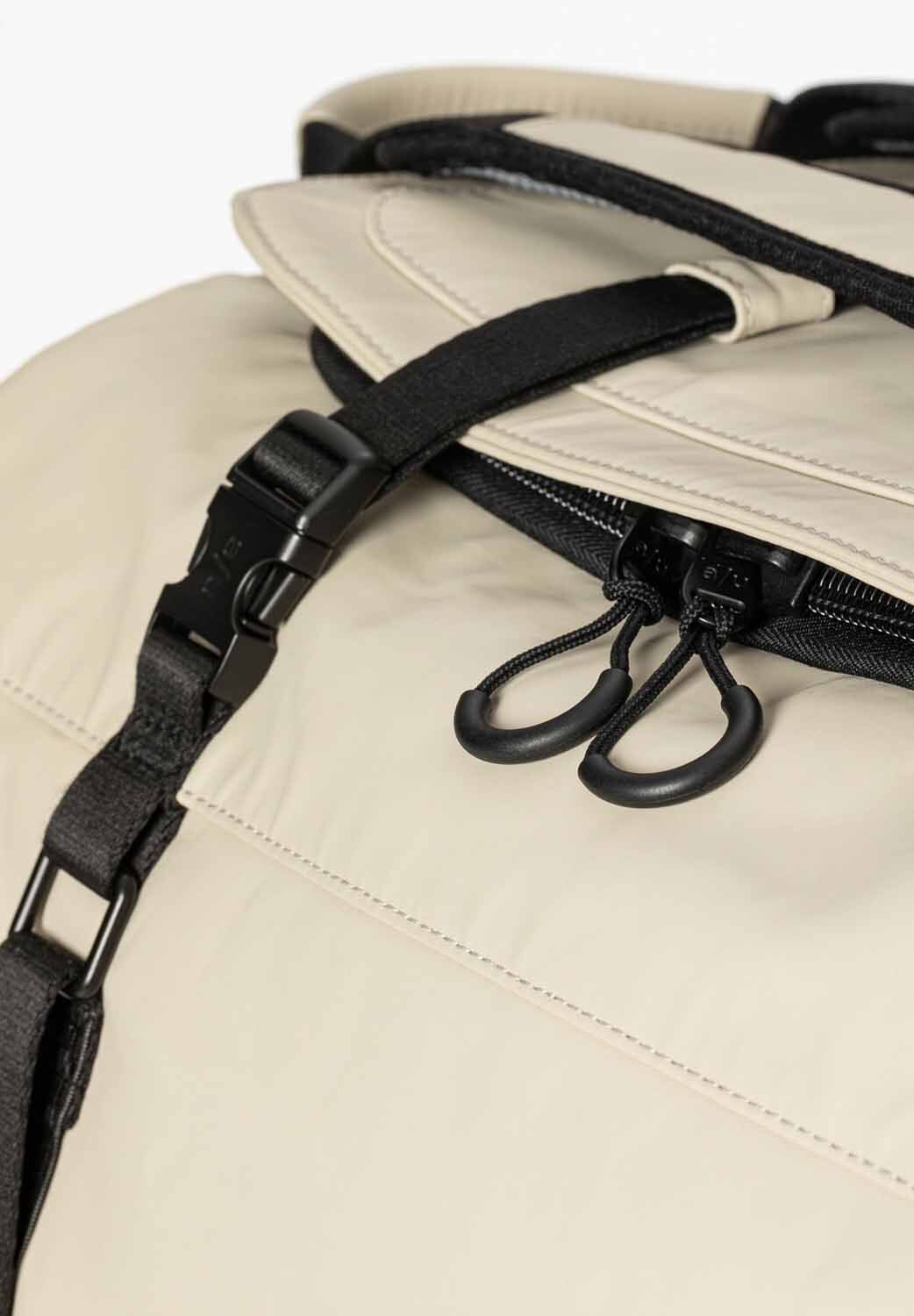 aunts & uncles Japan Nishi Kashiwa Reisetasche/Rucksack sand