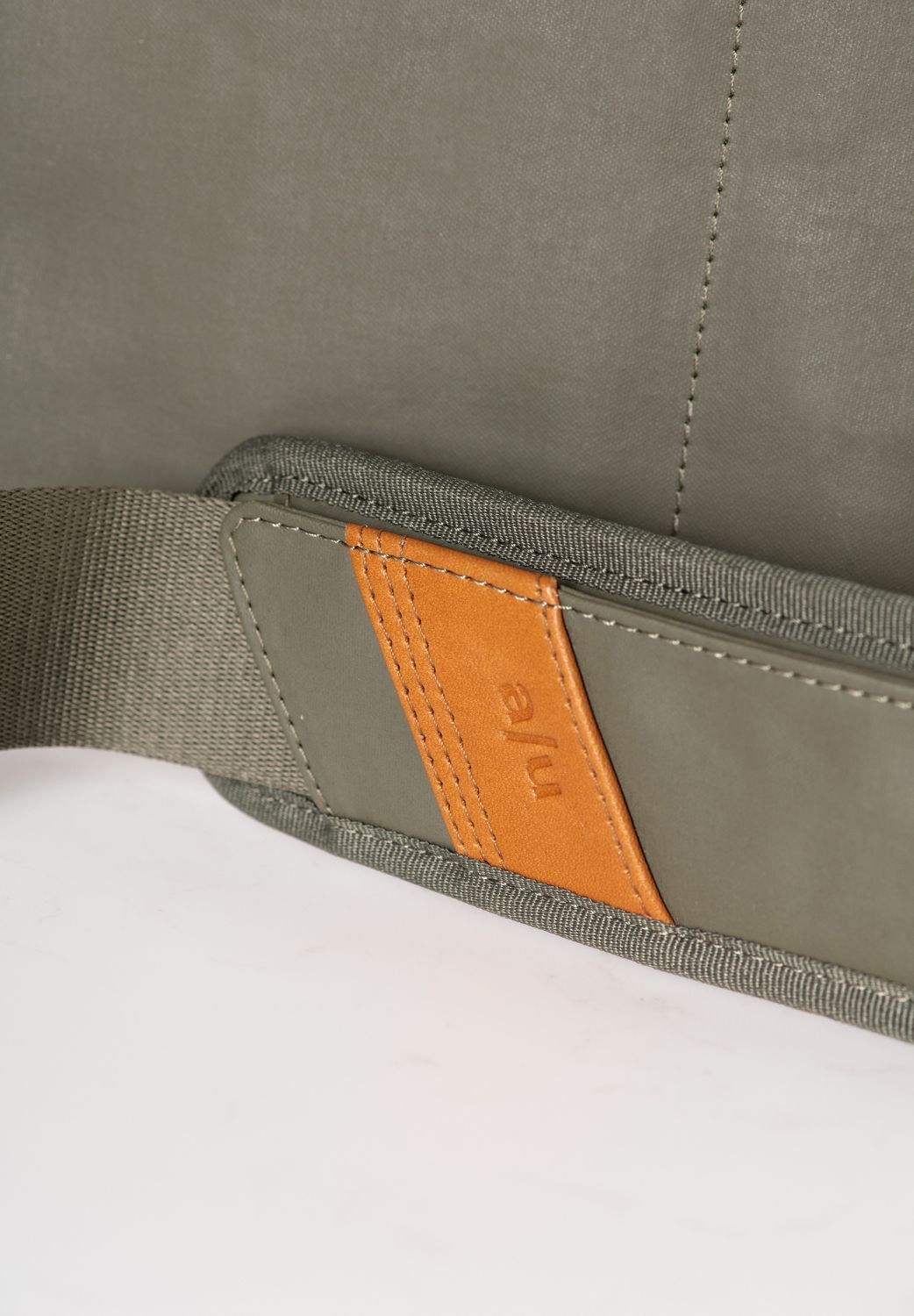 aunts & uncles Japan RE Yamakuni Kuriertasche fallen rock