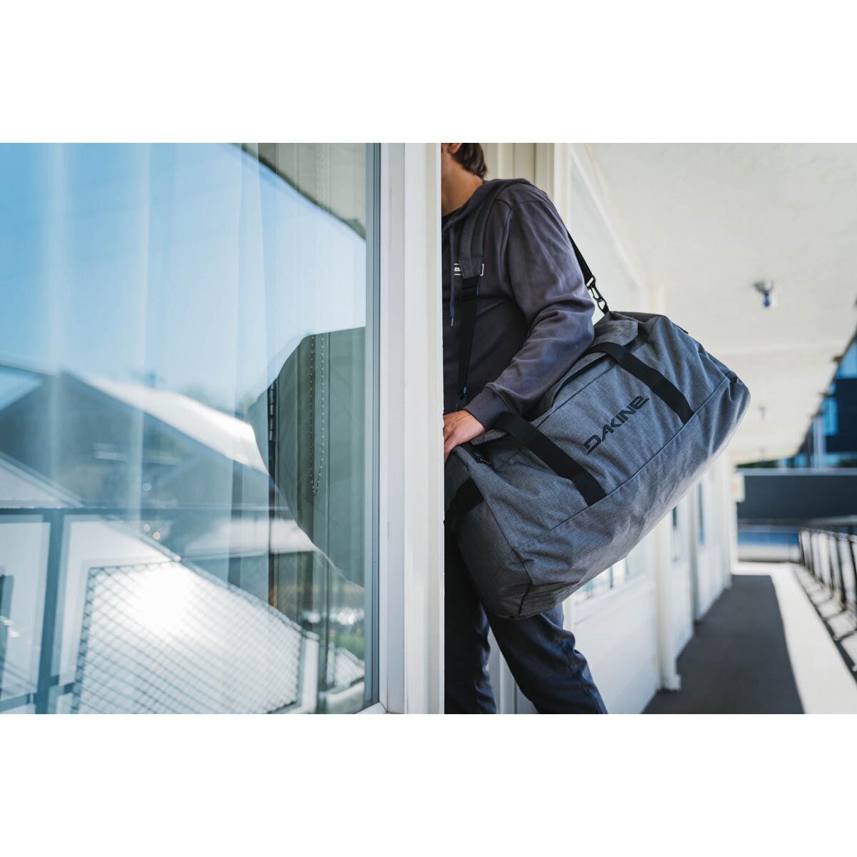 Dakine EQ Duffle 70L Sporttasche Black Dakine EQ Duffle 70L Sporttasche Black