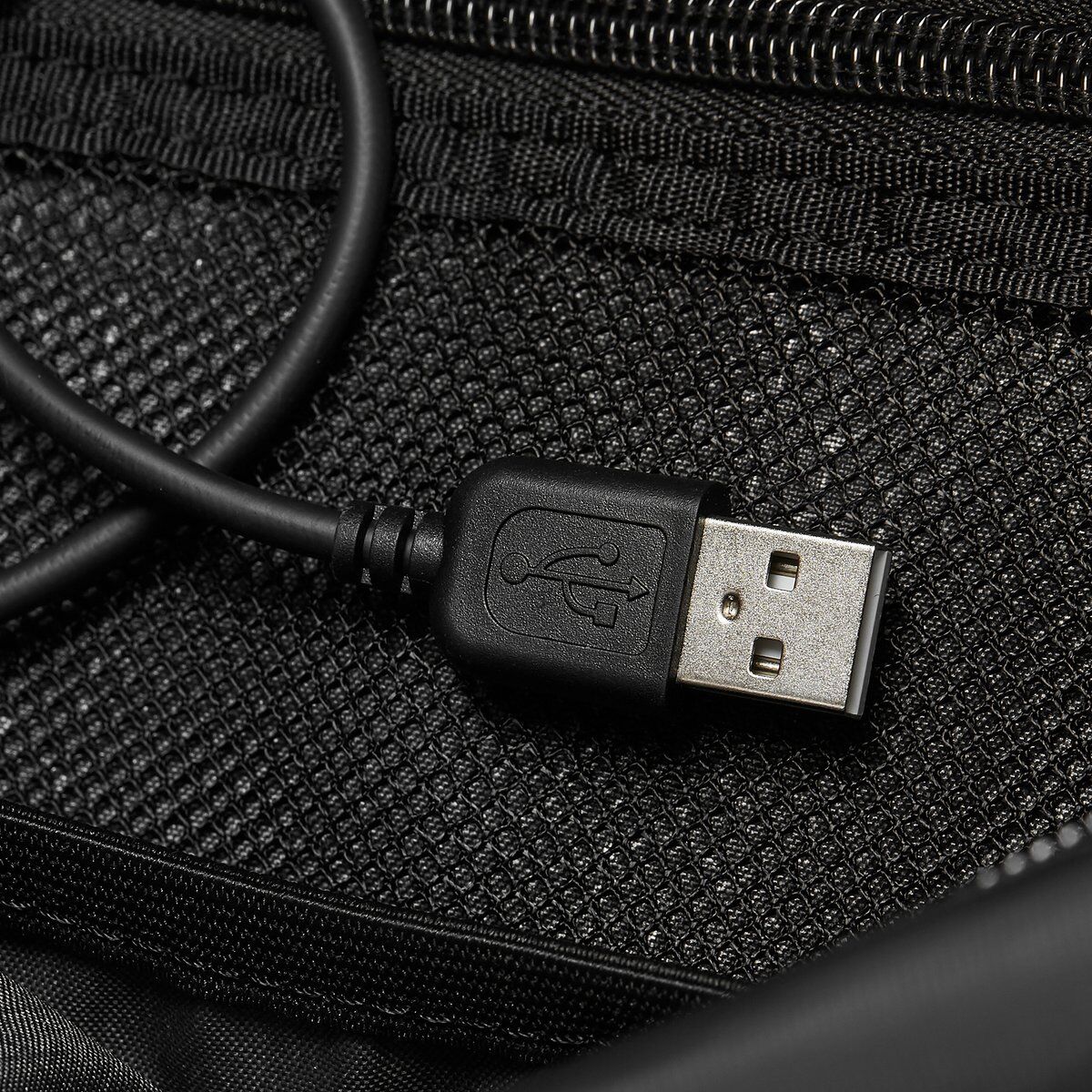 Hedgren Commute TUBE Medium Crossover, RFID geschützt Black