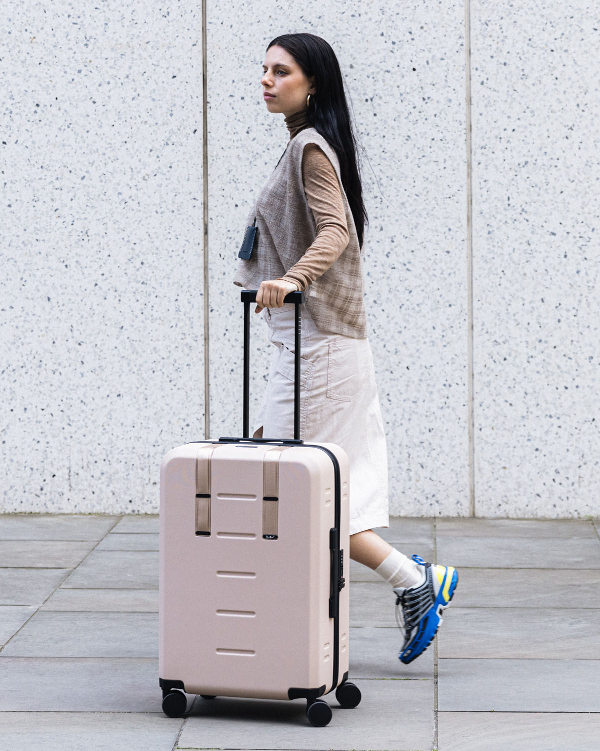 D_b_ Ramverk Check-in Luggage Large Fogbow Beige