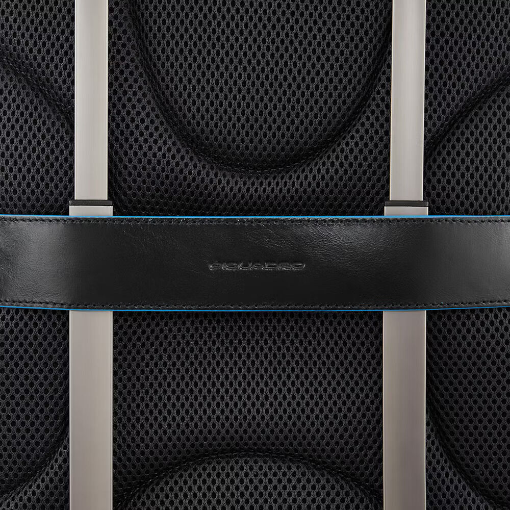 Piquadro Blue Square Revamp Laptop-Rucksack 14" mit iPad®Pro 12,9"-Fach Schwarz Piquadro Blue Square Revamp Laptop-Rucksack 14" mit iPad®Pro 12,9"-Fach Schwarz