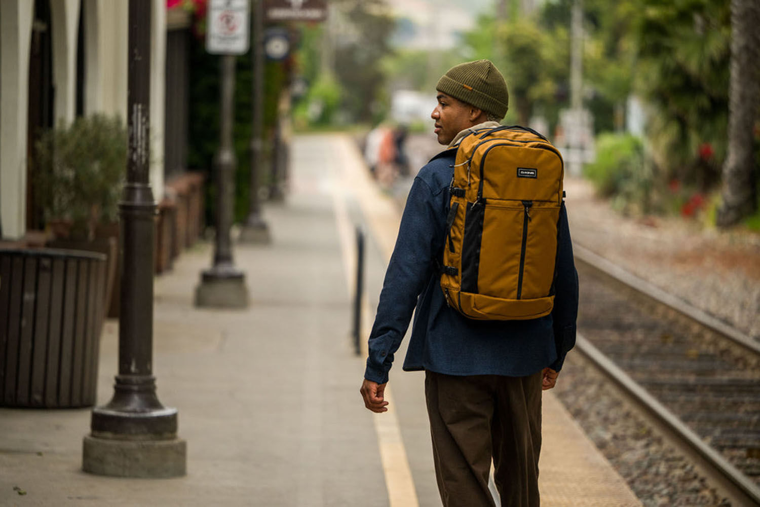 Dakine Split Adventure 38L Reise Rucksack mit iPad/Laptop Fach Dakine Split Adventure 38L Reise Rucksack mit iPad/Laptop Fach