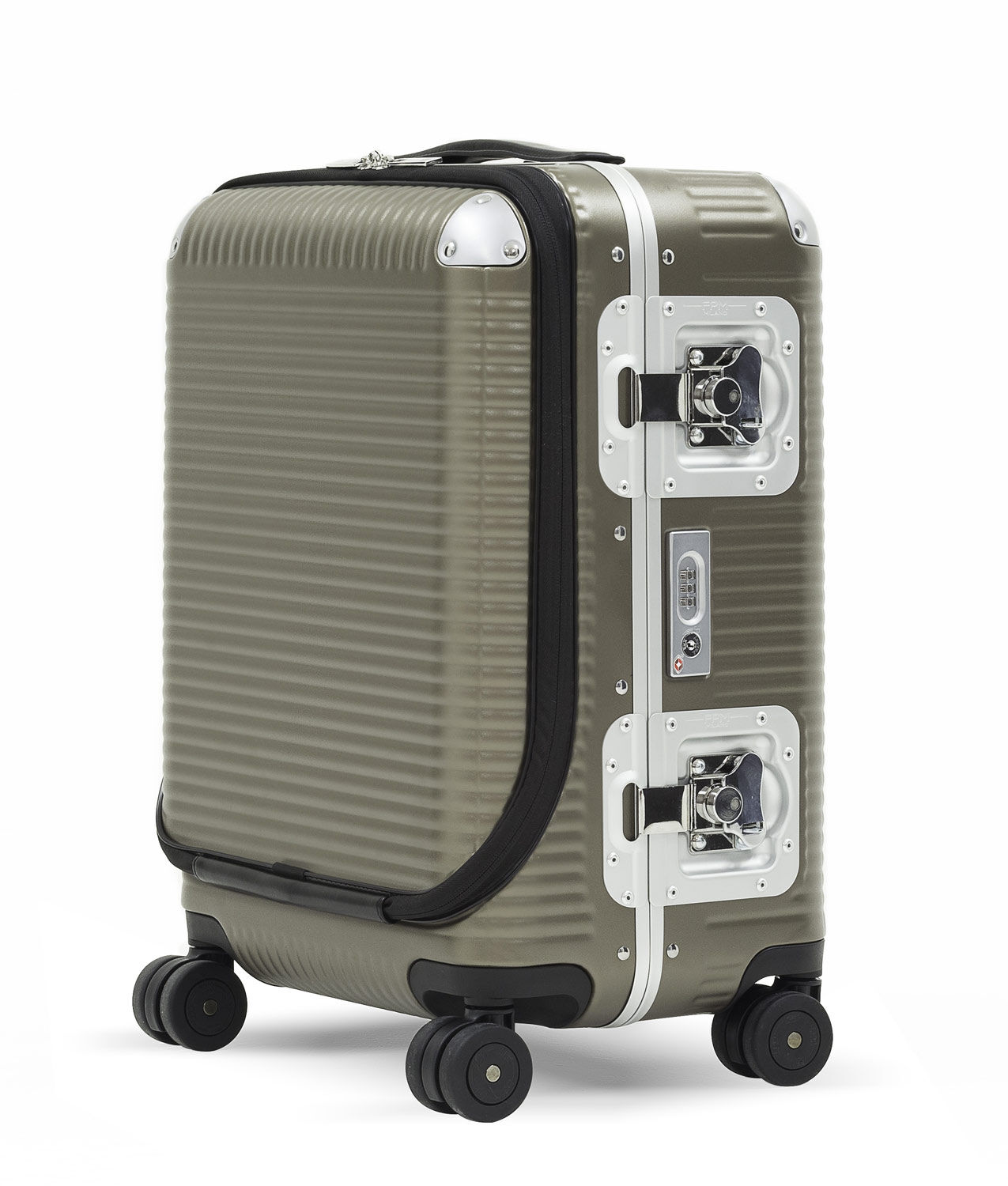 FPM Bank Light Spinner 53 front pocket Matt Almond