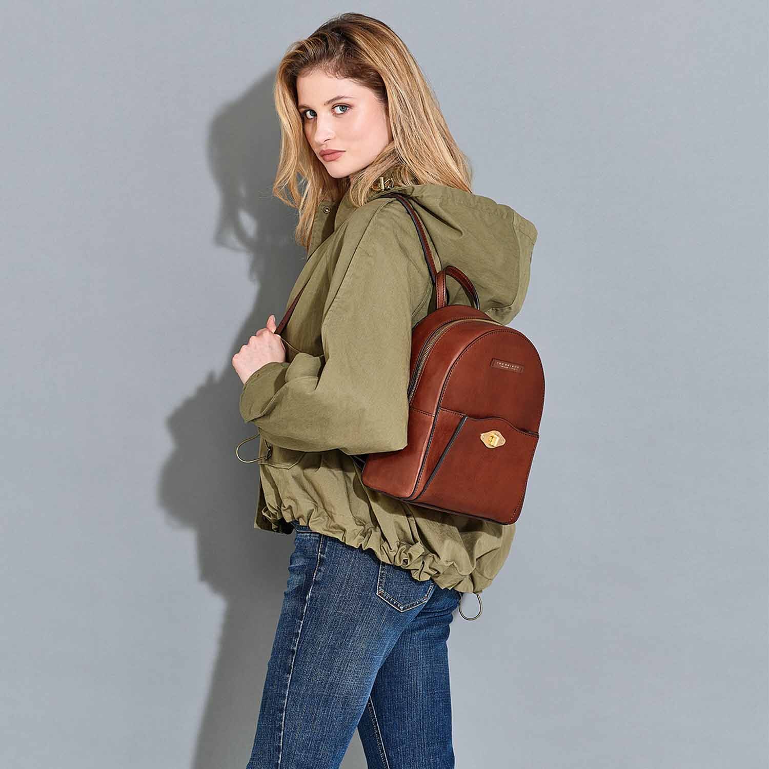 The Bridge Barbara Rucksack 04338201 Braun/Gold The Bridge Barbara Rucksack 04338201 Braun/Gold