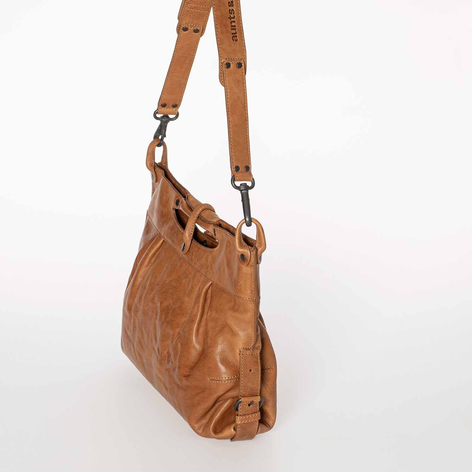 aunts & uncles Grandma's Luxury Club Mrs. Muffin Umhängetasche caramel