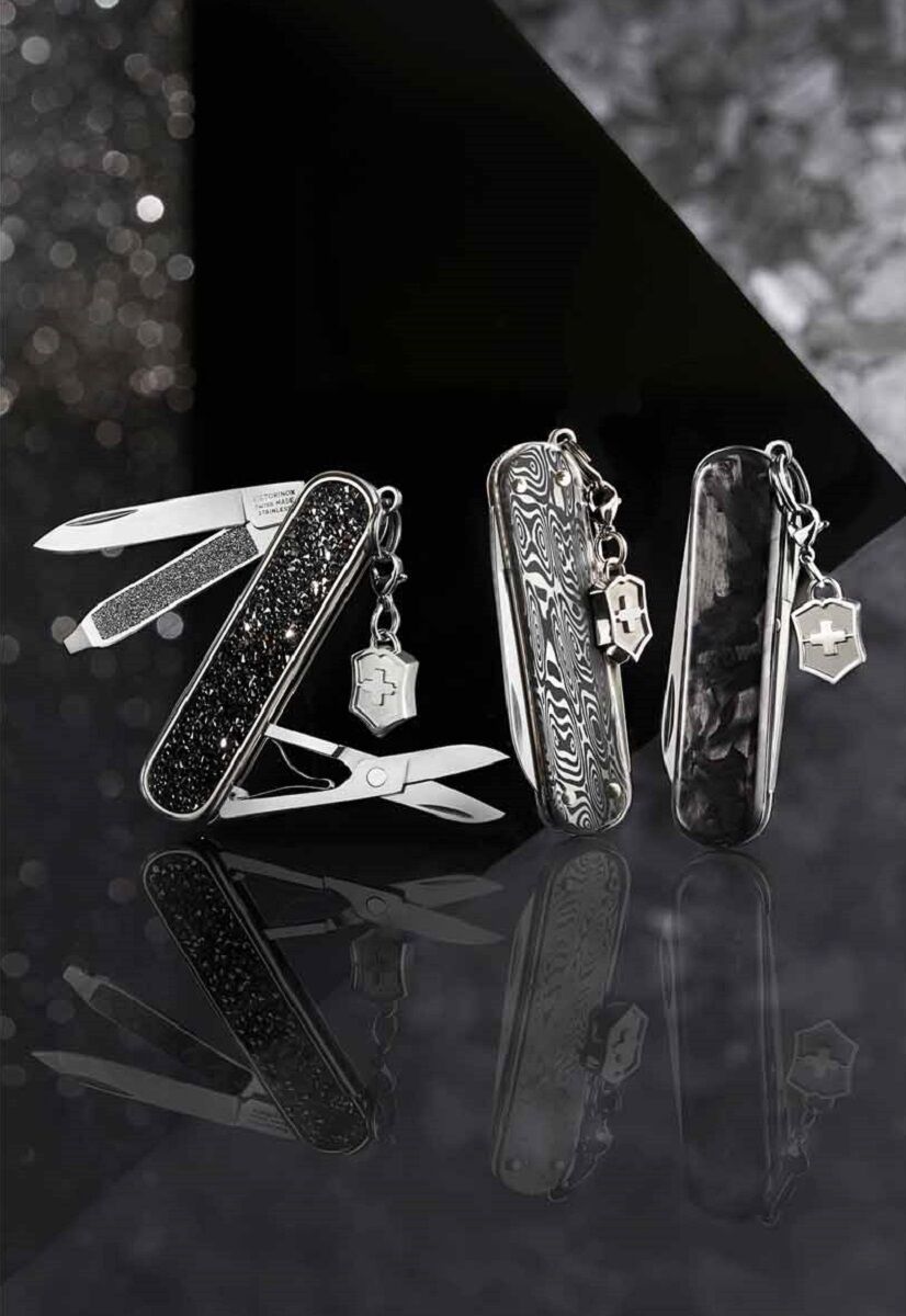 Victorinox Classic SD Brilliant, 58 mm, Carbon