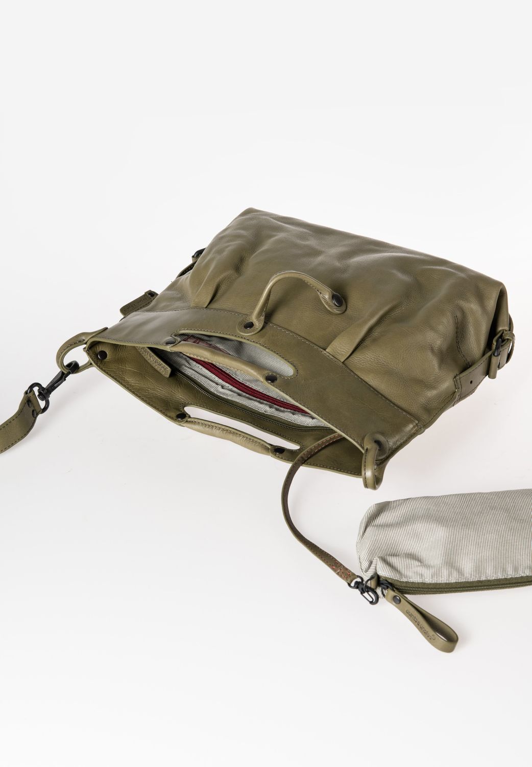 aunts & uncles Grandma's Luxury Club Mrs. Muffin Umhängetasche olive branch