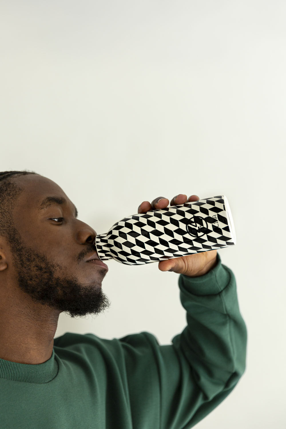 24Bottles® Clima Bottle Groovy 500ml White 24Bottles® Clima Bottle Groovy 500ml White