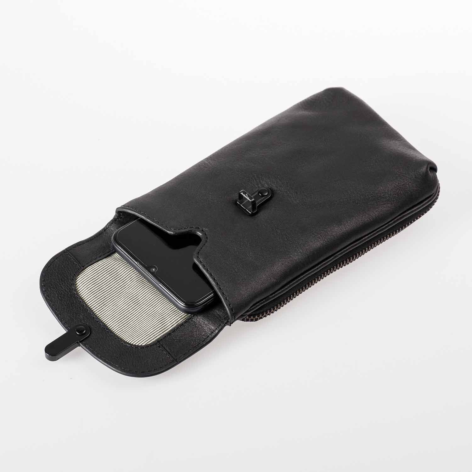 aunts & uncles Grandma's Luxury Club Mrs. Lemon Twist Phonebag black smoke