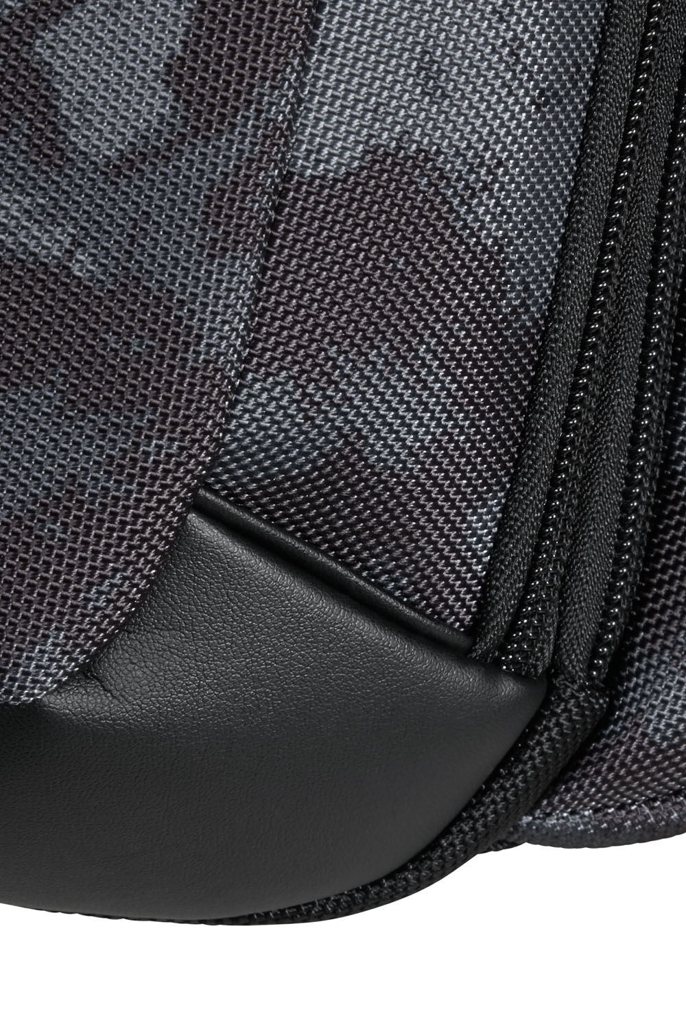 Samsonite Pro-DLX 6 Rucksack expandable 15.6" + GRATIS HOTELGUTSCHEIN Camouflage