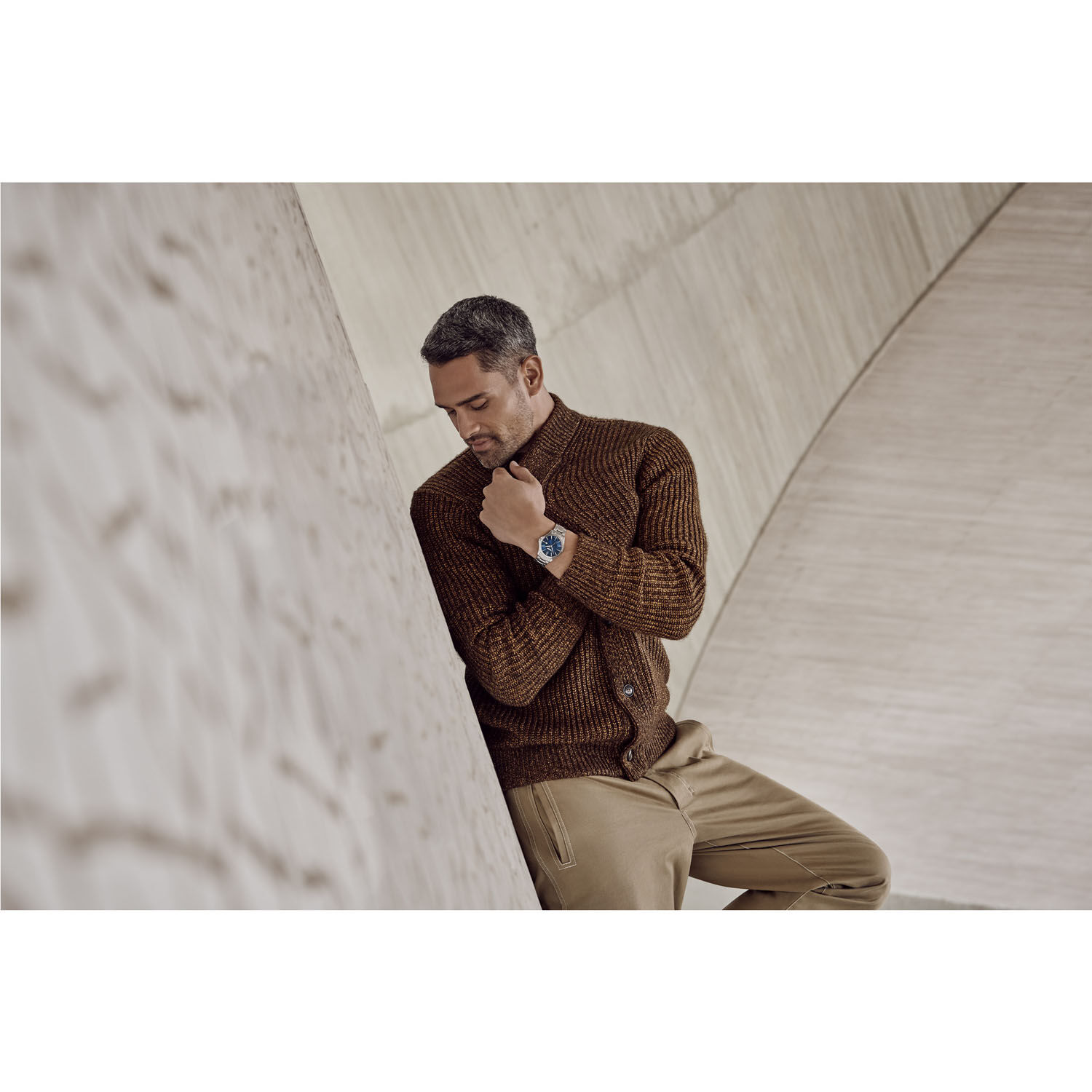 Victorinox Alliance Herrenuhr und Schweizer Taschenmesser im Set blau/silber Victorinox Alliance Herrenuhr und Schweizer Taschenmesser im Set blau/silber