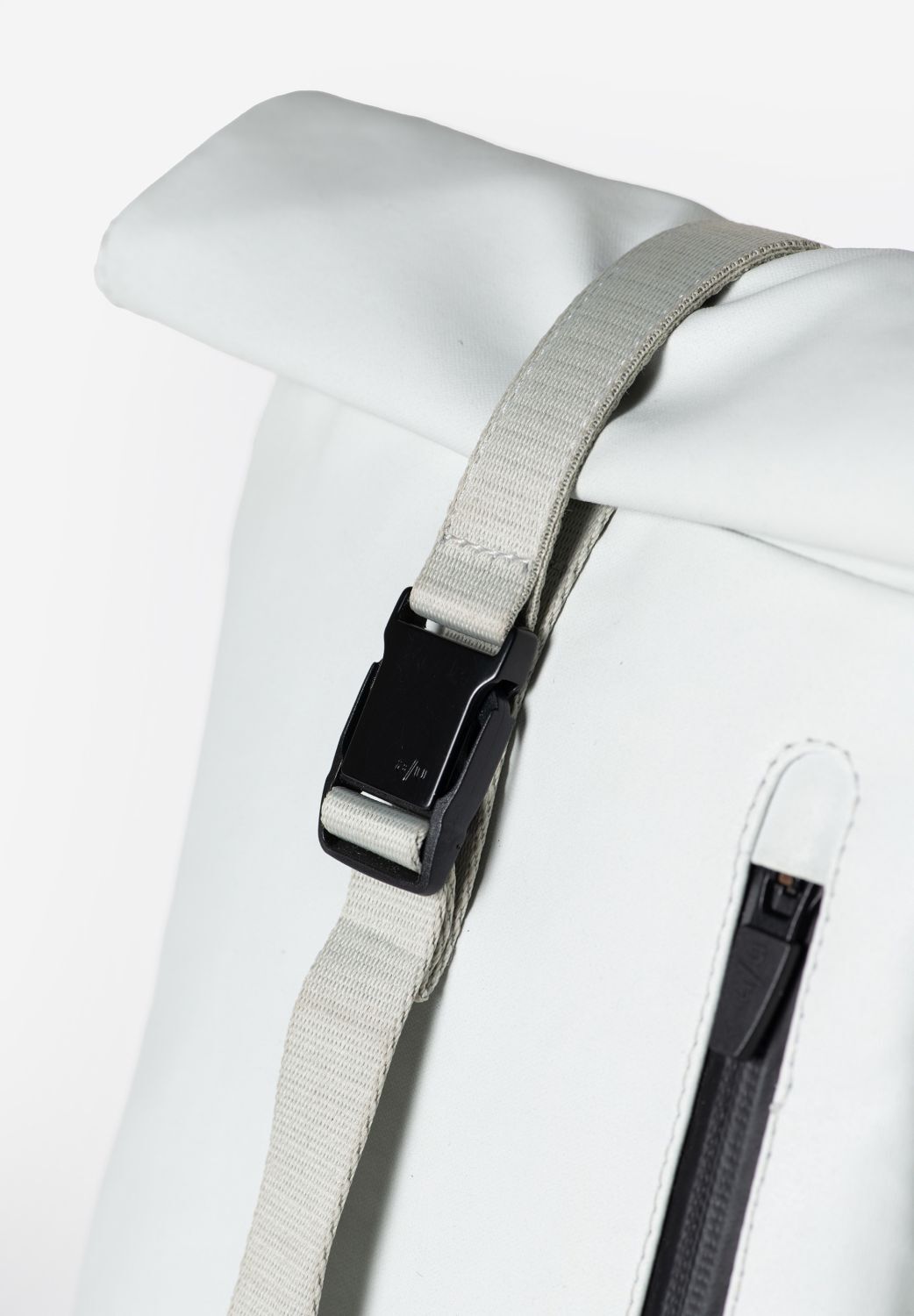 aunts & uncles Japan RE Kuji Rolltoptasche cloud nine