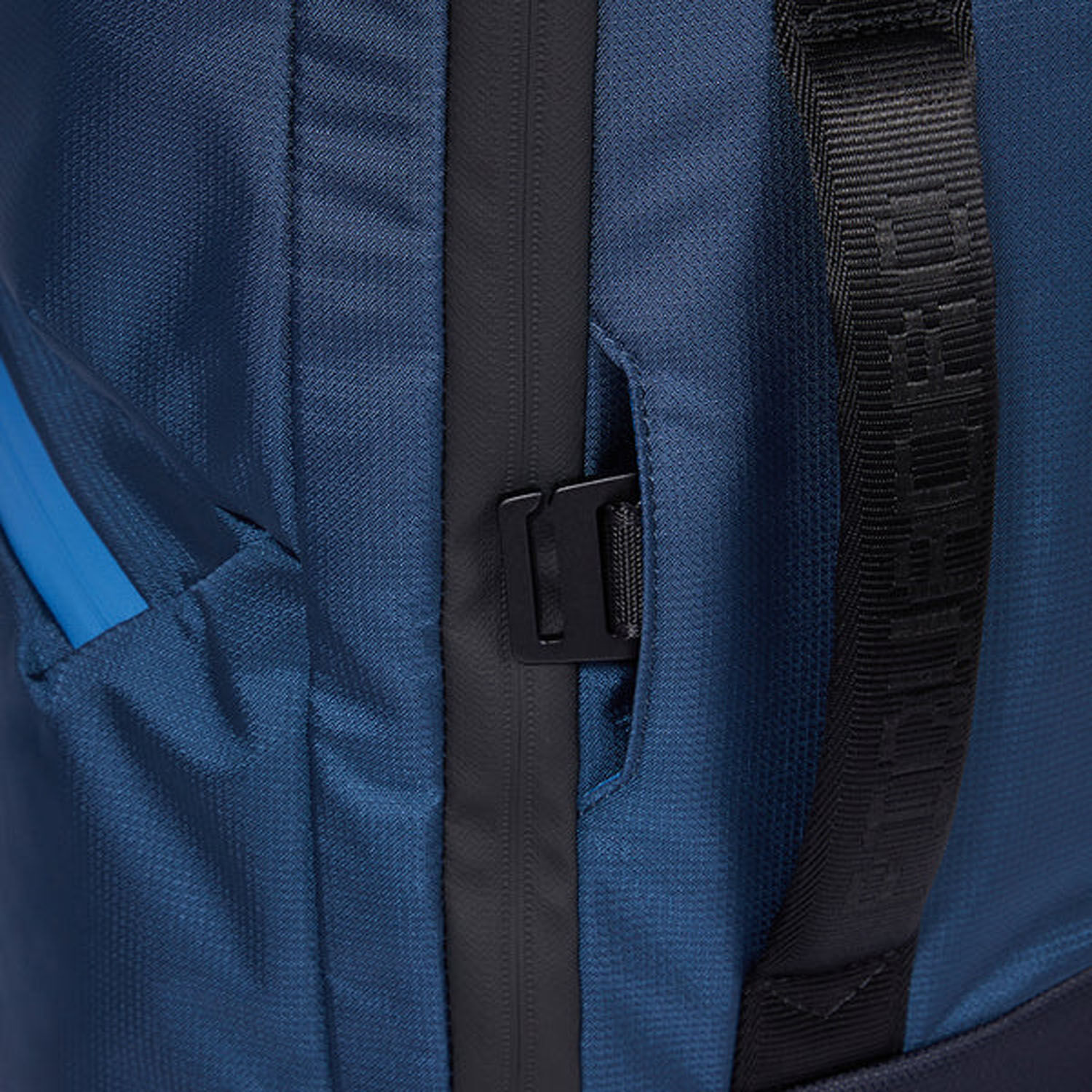 Piquadro Corner 2.0 4-Rollen Trolley in Handgepäckgröße Blau