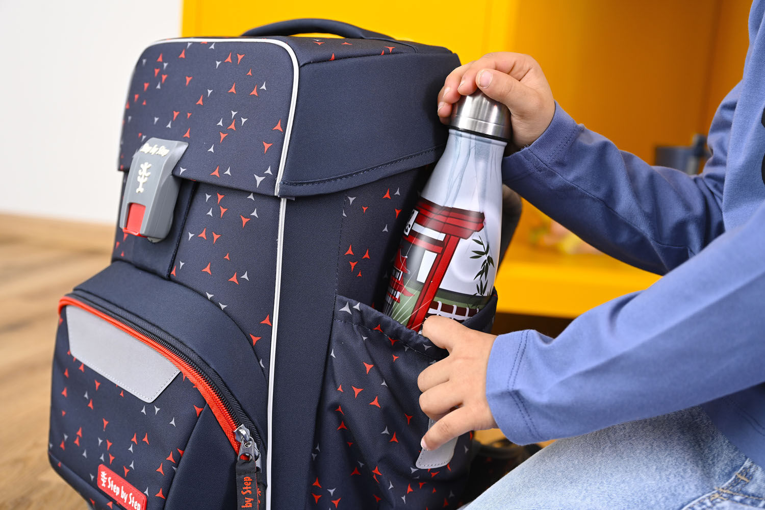 Step by Step BASIS Schulranzen 4-teiliges Set Anthrazit Triangles