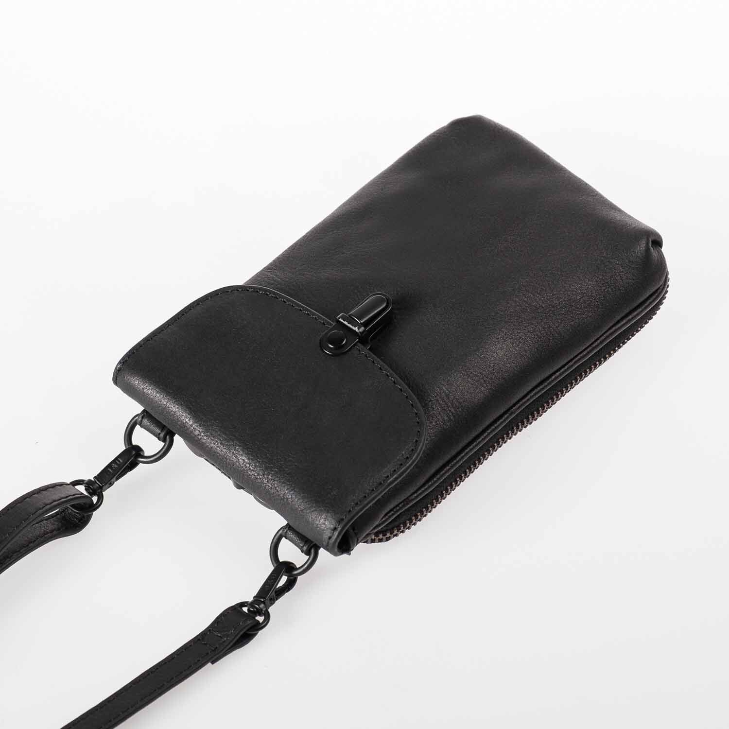 aunts & uncles Grandma's Luxury Club Mrs. Lemon Twist Phonebag black smoke