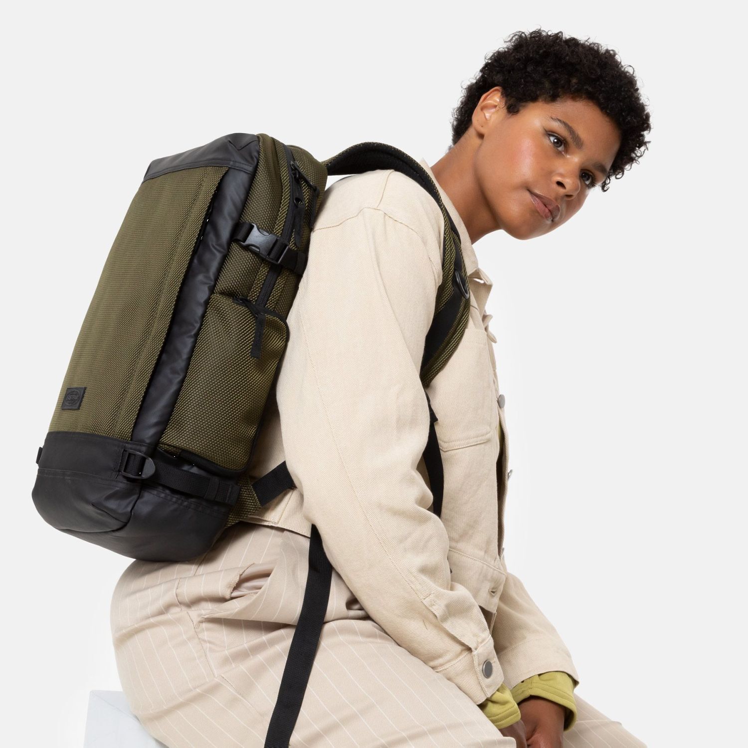 Eastpak Tecum Rucksack M mit 15" Laptopfach CNNCT Army