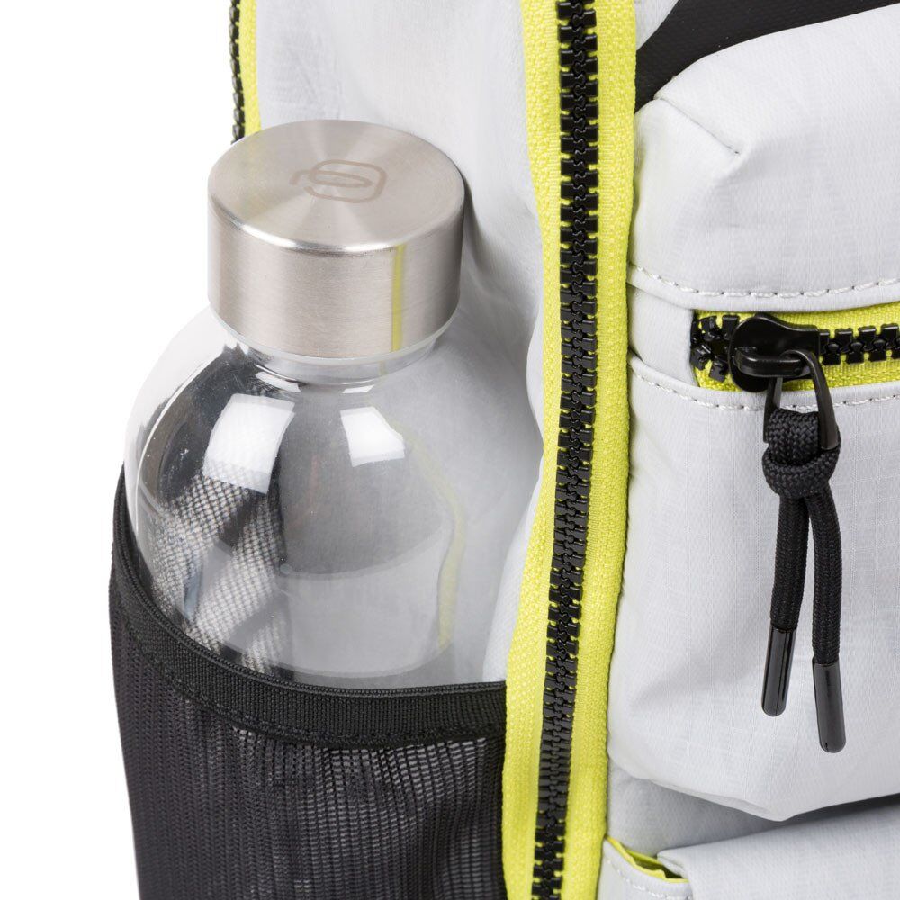 Piquadro Otello Laptoprucksack 14" aus recyceltem Stoff mit iPad®-Fach Olivgrün