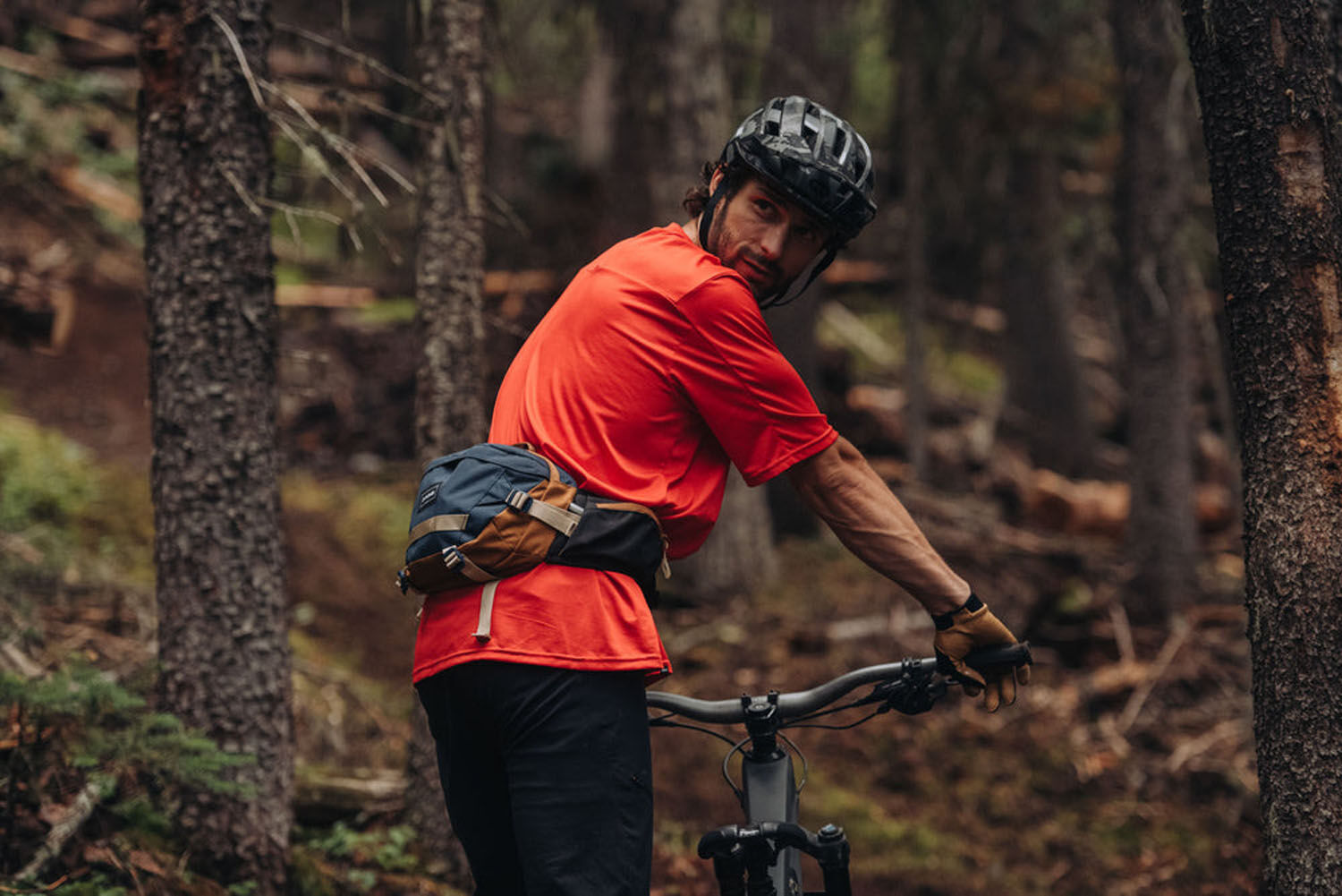 Dakine Hot Laps 5L Bike Waist Bag Fire Mountain